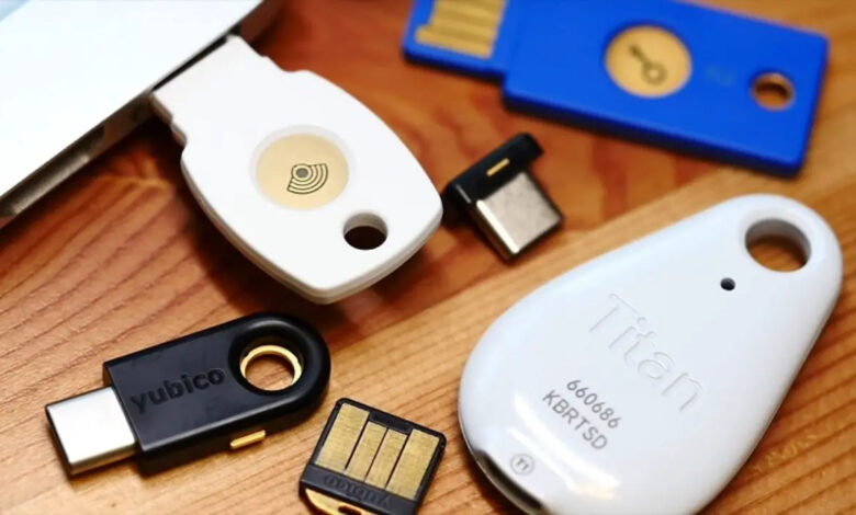 So sánh Khóa bảo mật YubiKey với Google Titan Security Key