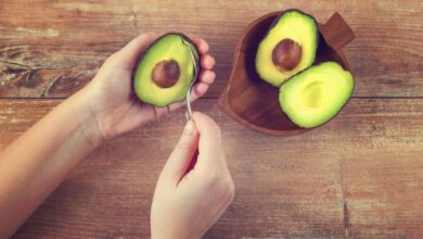 Avocado là quả gì? Những lợi ích và rủi do khi ăn avocado