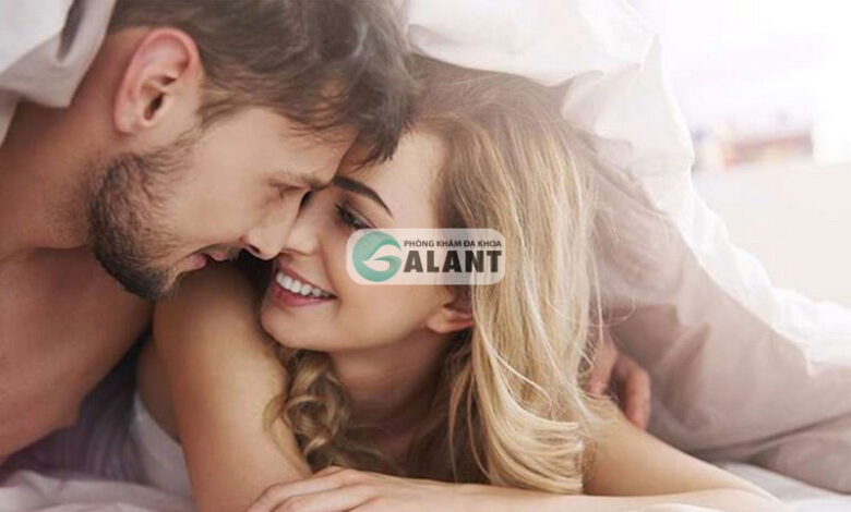 Quan hệ tình dục là gì? Cách thức và tần suất sex theo từng lứa tuổi