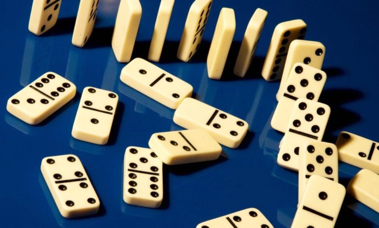 Cách chơi domino: Hướng dẫn cơ bản cho 2-4 người chơi